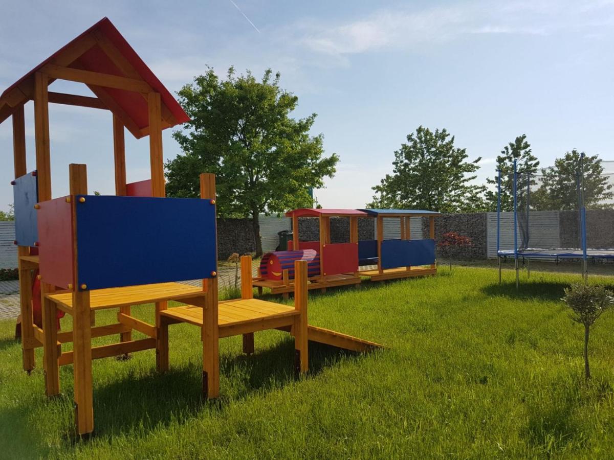 Domki Gosciniak Rewal Bagian luar foto
